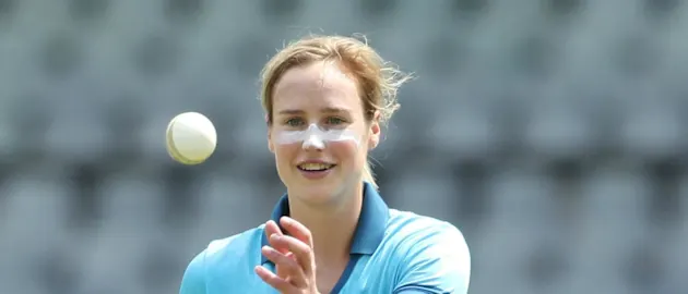 Ellyse Perry finished with figures of 2/20