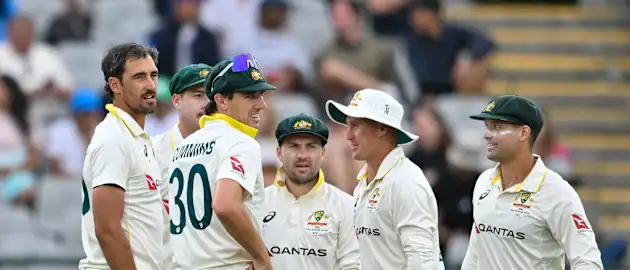 Starc shines as Proteas bring out the runs on opening day