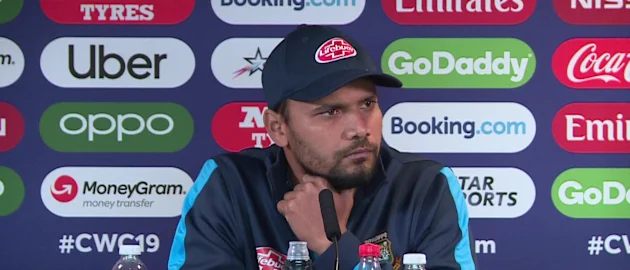 Mashrafe-Mortaza-Bangladesh-Pre-Match-PC-01JUL19_Moment
