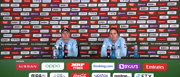 Post-Match-England-Heather-Knight-Natalie-Sciver-03-04-2022_Moment