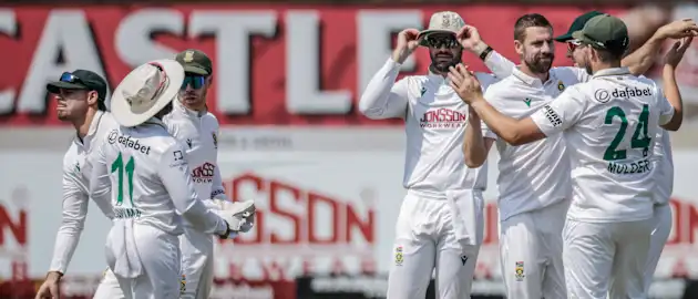 Pacer ruled out as Proteas name squad for series decider