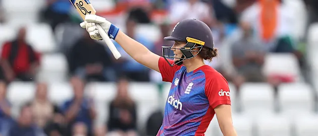Natalie Sciver starred in the first T20I against India