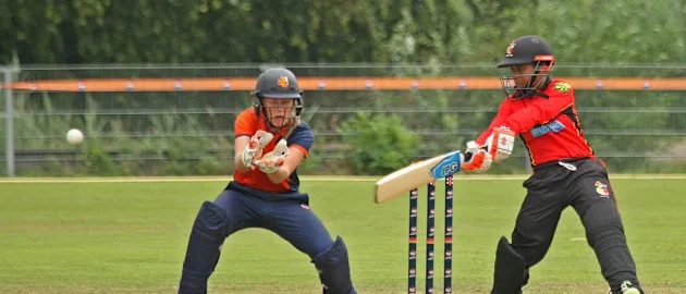 Brenda John cuts square, NL v PNG, VRA, 10 July 2018.