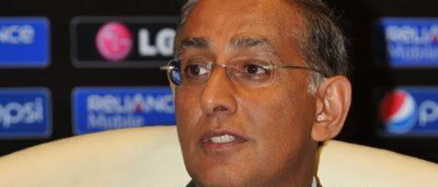 10852 Haroon Lorgat_434