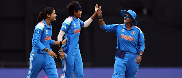 India take early advantage against Bangladesh | Powerplay Highlights | CWC25