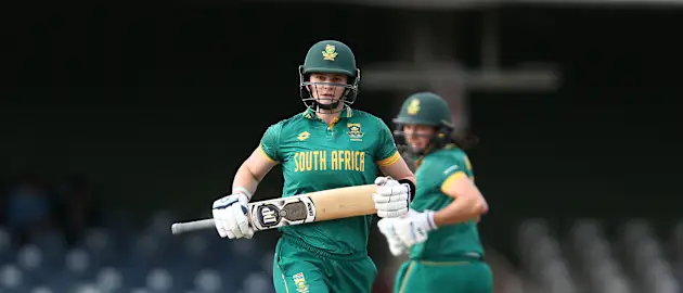 Laura Wolvaardt in action