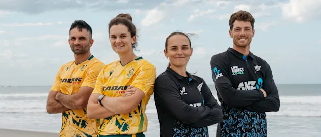 Captains of the Proteas and New Zealand posing at the beach ahead of the five-match double-header T20I series in Aotearoa (NZC)