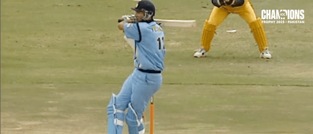 Yuvraj Singh arrives in style | Sobha Realty Greatest Moments | Champions Trophy 2000