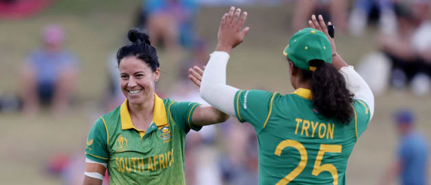 South Africa celebrate famous victory in style