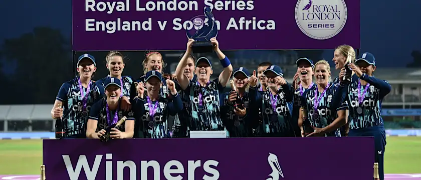 England-women-win