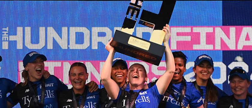 Knight-Hundred-Trophy
