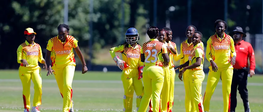 Uganda v Thailand