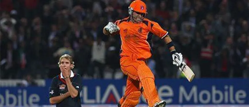 889 Netherlands shocks England