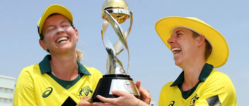 Meg Lanning and Elyse Villani