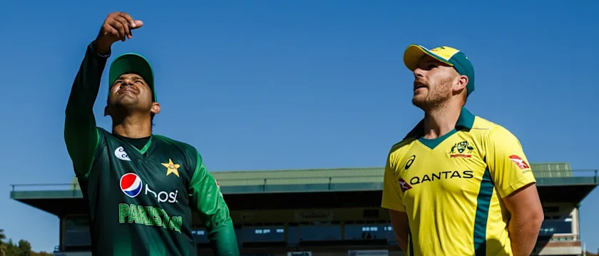 Australia v Pakistan
