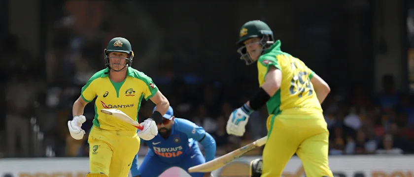 Smith and Labuschagne were involved in another useful partnership