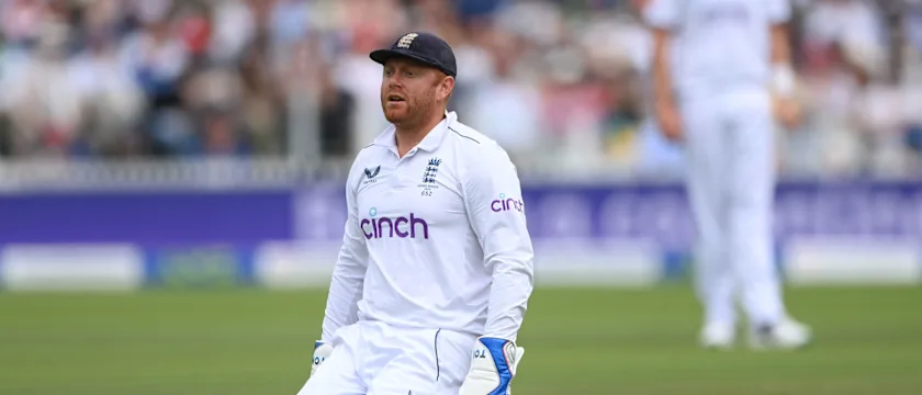 Jonny-Bairstow-keeping
