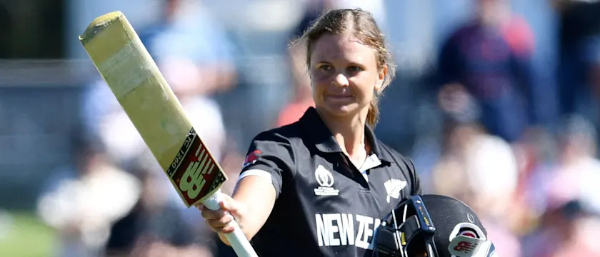 Suzie Bates hundred