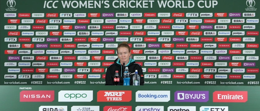 Pre-Match-New Zealand-Maddy-Green-12-03-2022_Moment