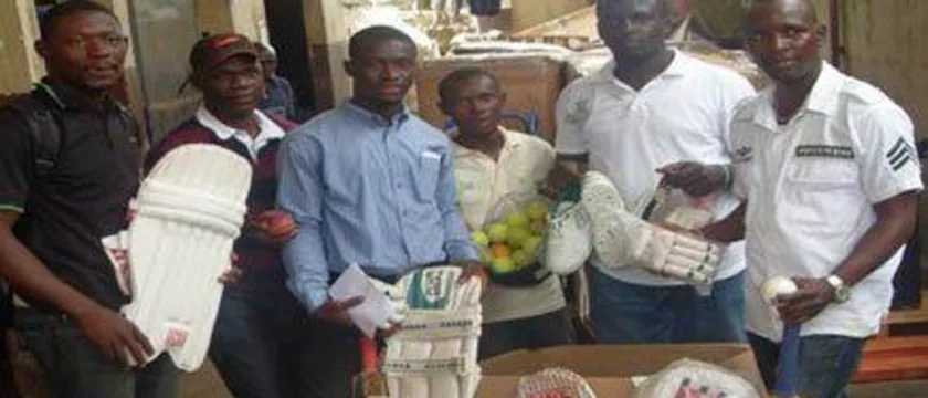 40299 Sierra Leone club benefits from kit donation