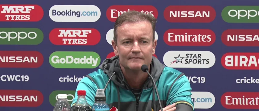 Grant-Flower-Pakistan-coach-Pre-Match-PC_Moment