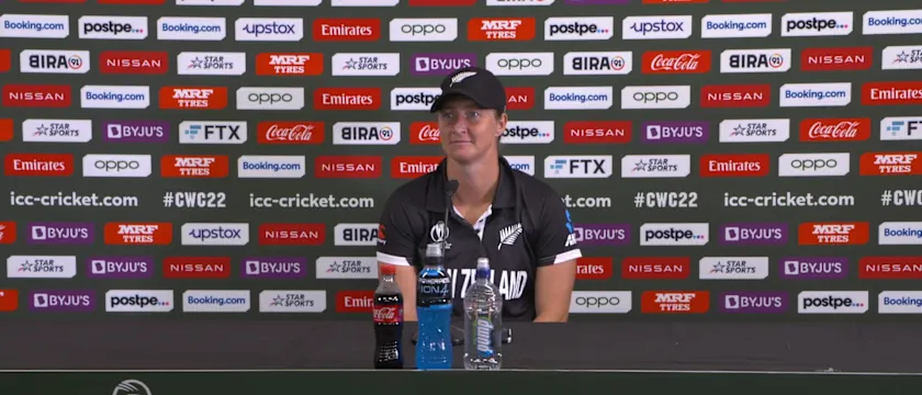 Post-Match-New-Zealand-Sophie-Devine-04-03-2022_Moment