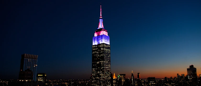 Cricket lights up New York's Empire State Building