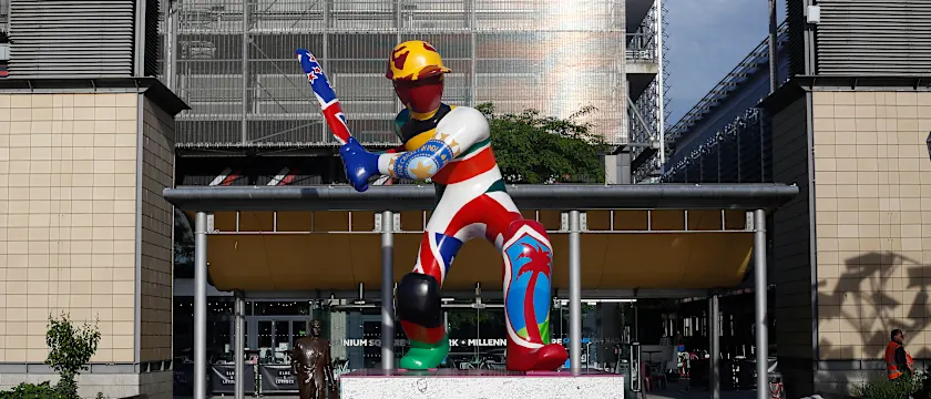 An impressive 4-metre high giant cricketer was unveiled in Bristol