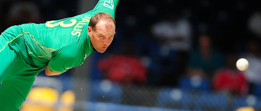 Jacques Kallis picked up more than 250 wickets in both Tests and ODIs