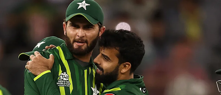 Shaheen Afridi and Shadab Khan of Pakistan celebrate the wicket of Milton Shumba of Zimbabwe during the ICC Men's T20 World Cup match between Pakistan and Zimbabwe 1920x1080