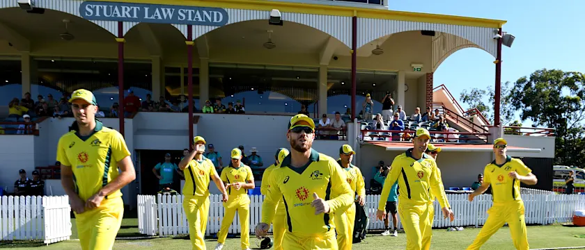 Choose your best set of XI players for your Dream11 team