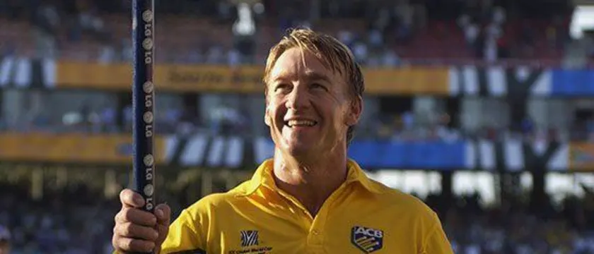 61370 Andy Bichel of Australia celebrates