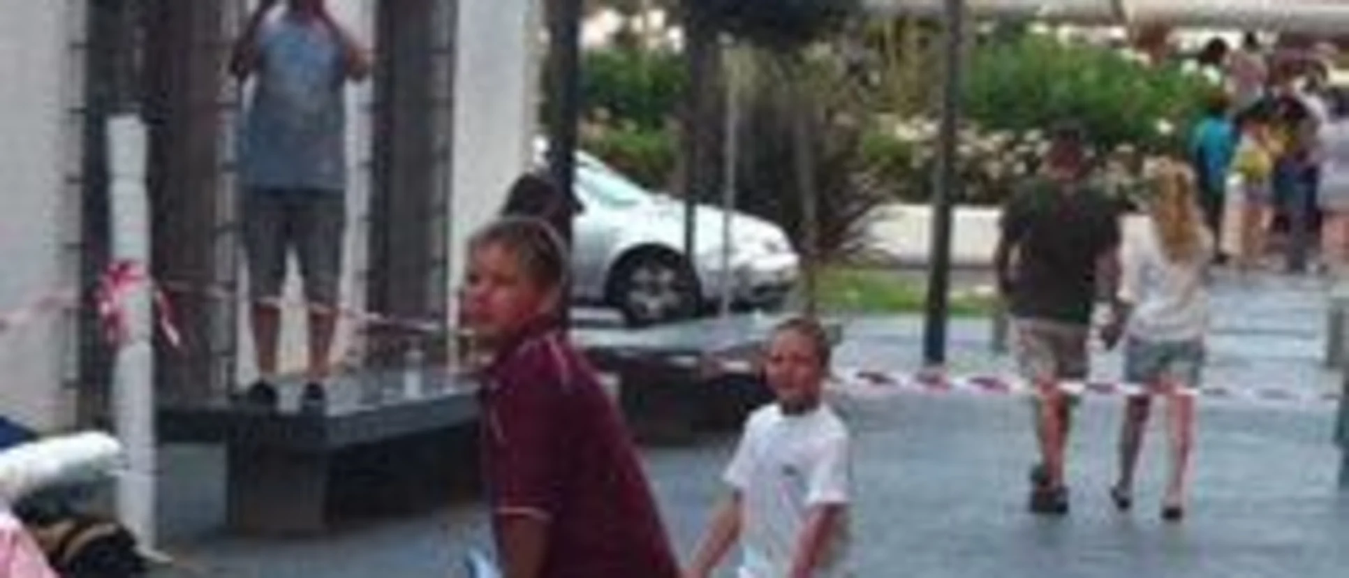 35610 Street cricket- Spain