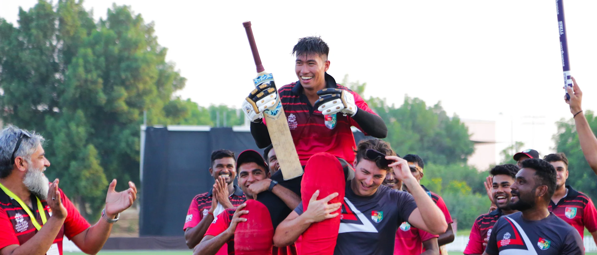 Logo of Team Singapore celebrate there victory