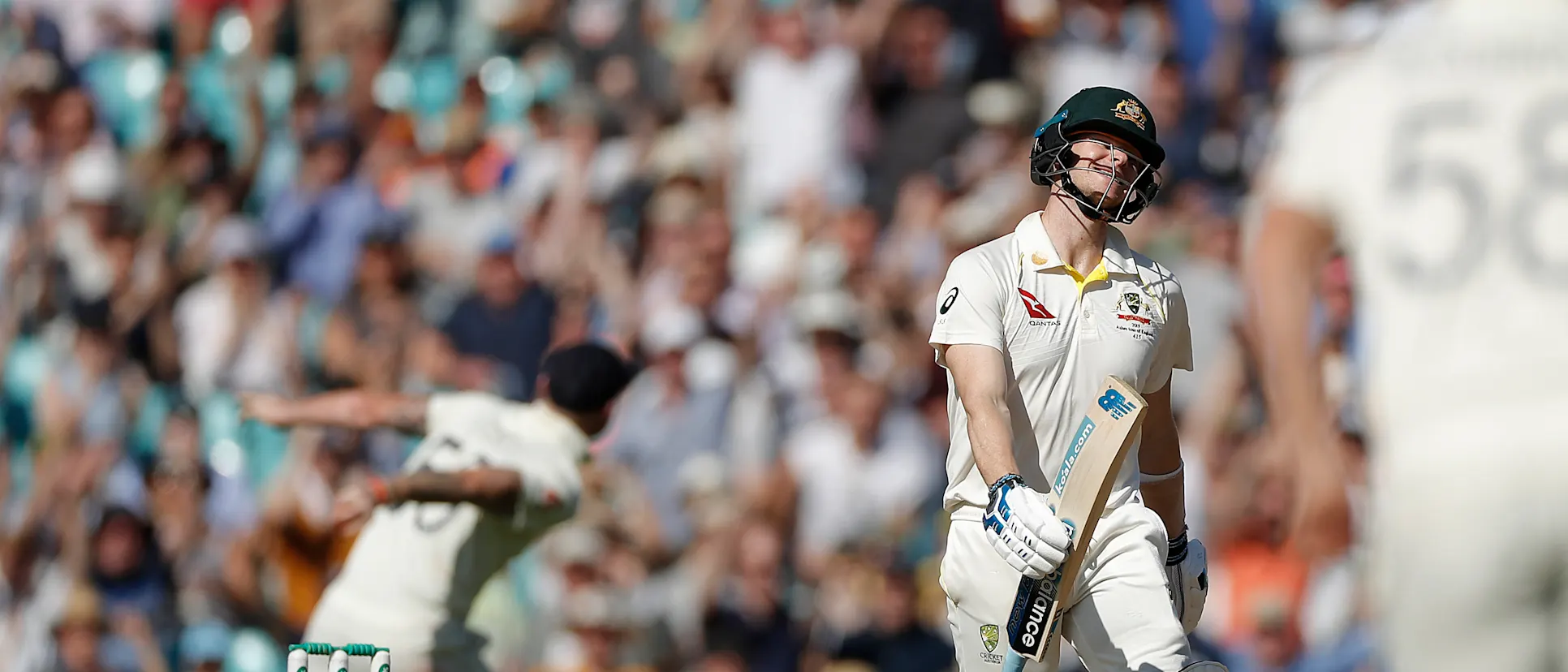 Logo of Smith's dismissal prompted jubilant celebration amongst the England players