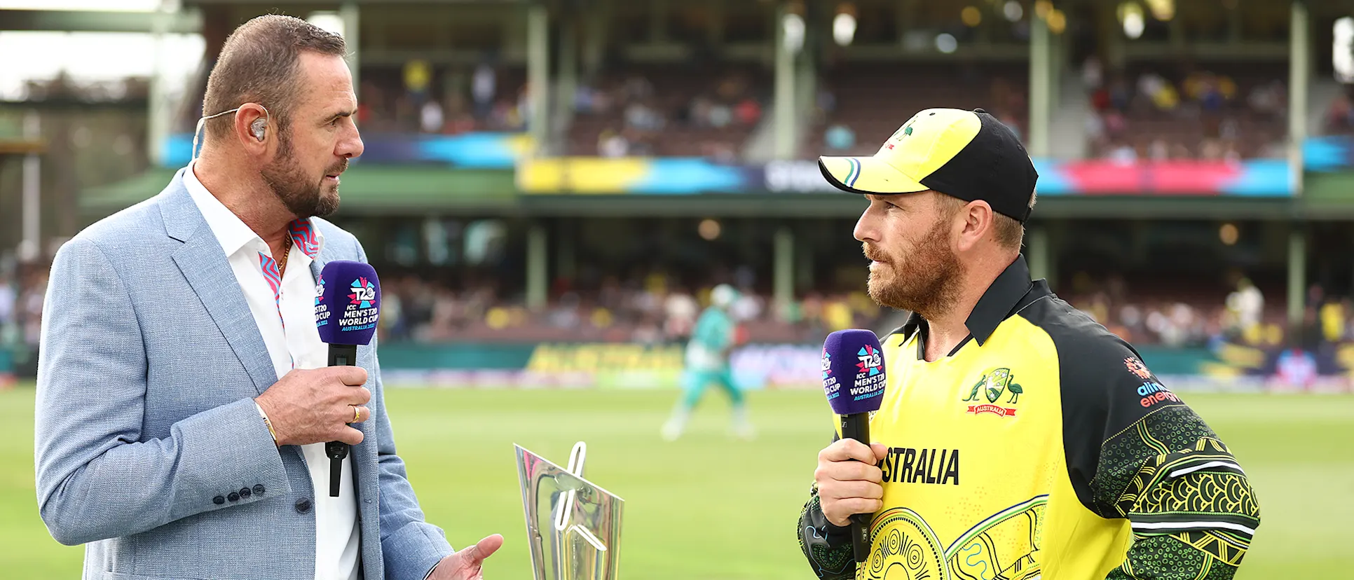 Logo of Simon Doull and Aaron Finch