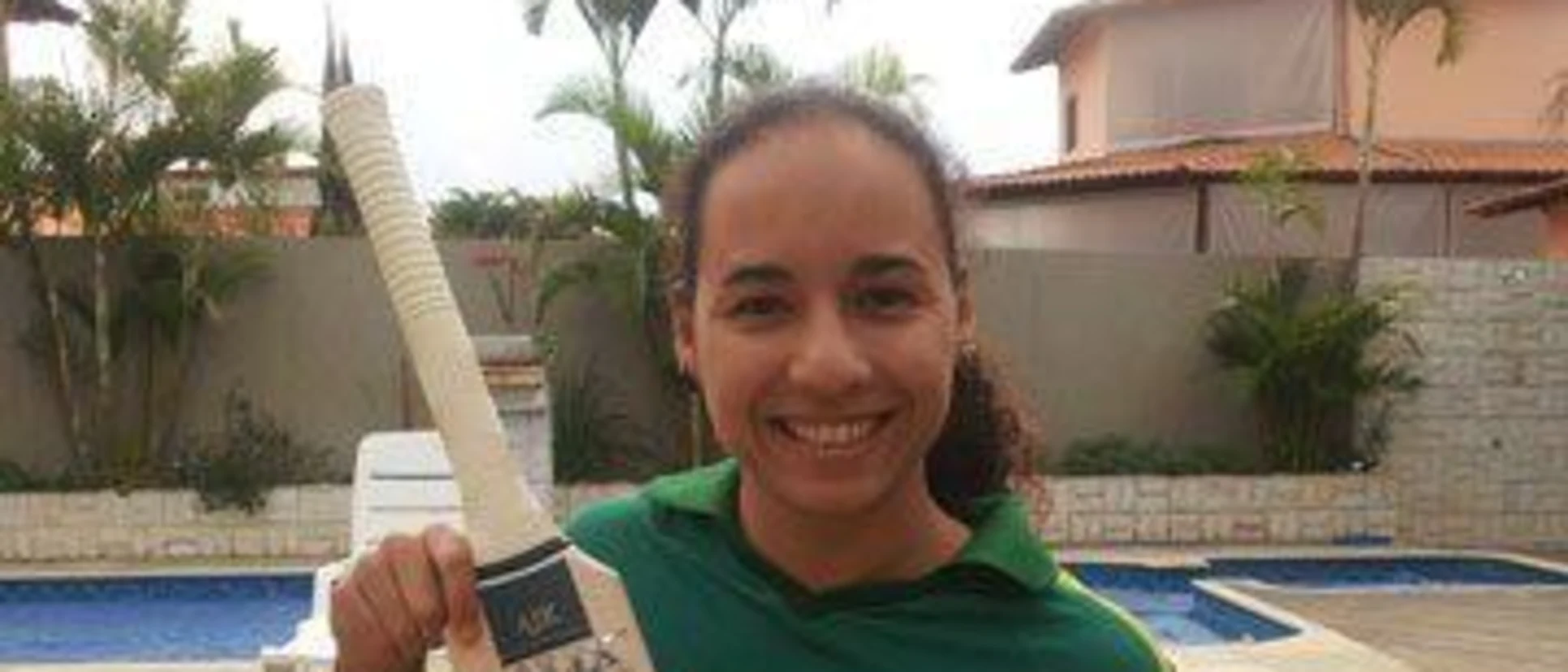 38618 Juliana Brito Sponsored by Salix