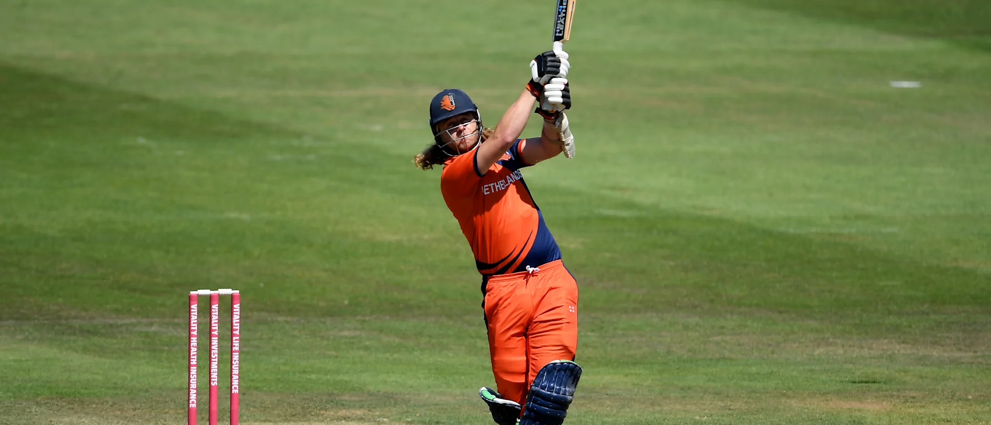 Logo of Max O'Dowd played a free-flowing knock