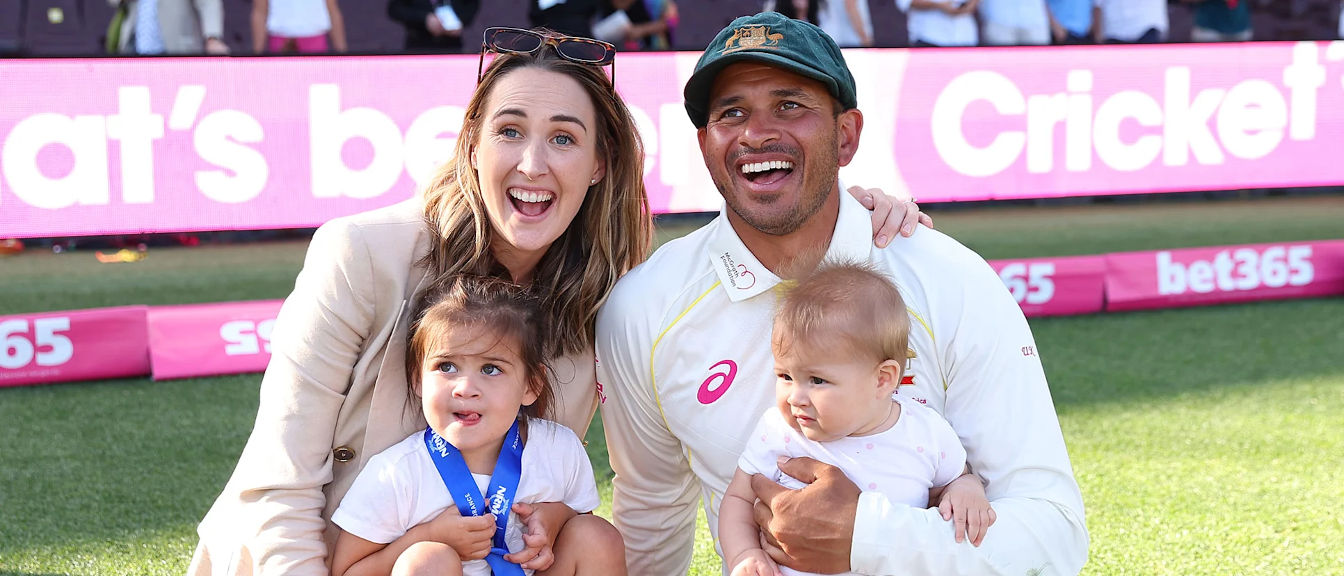 Logo of Khawaja alongside wife Rachel and daughters Aisha and Ayla at the SCG earlier this year // Getty Images