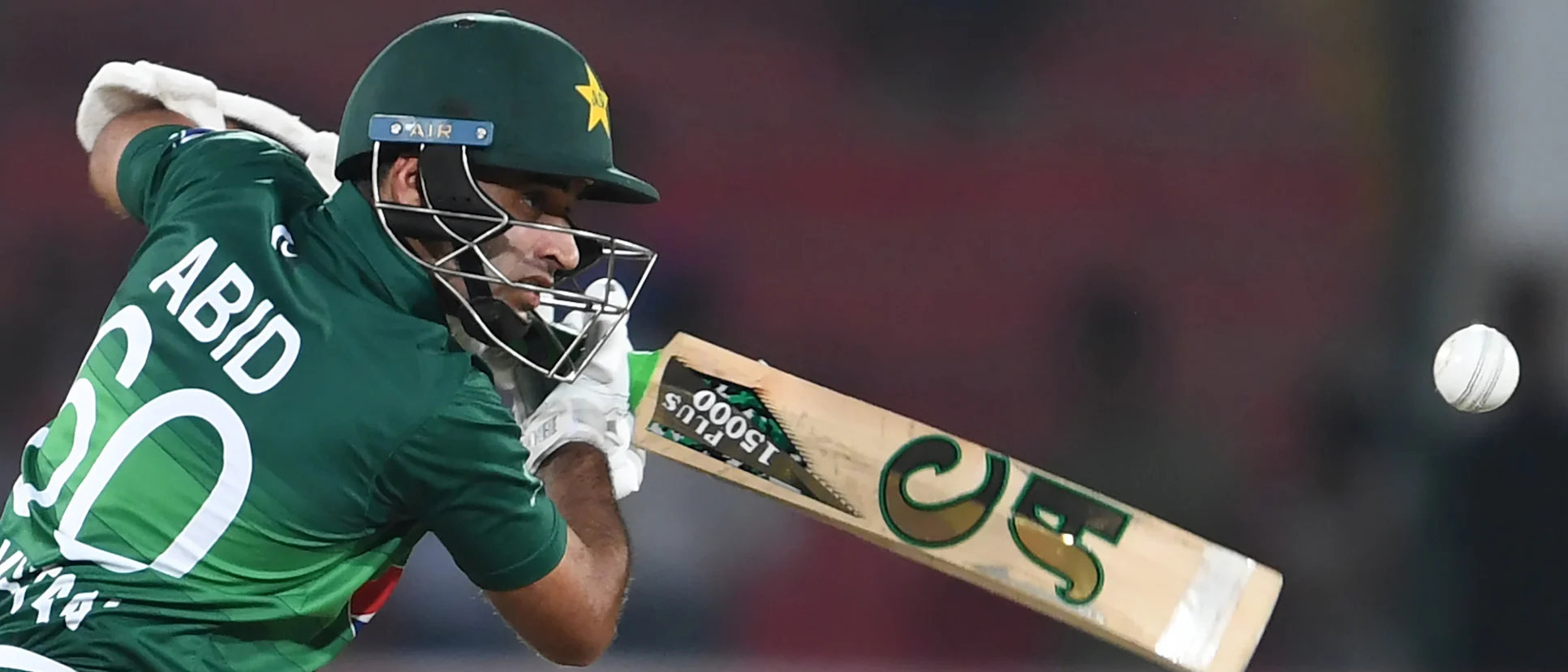 Logo of Abid Ali's half-century earned him the Player of the Match award