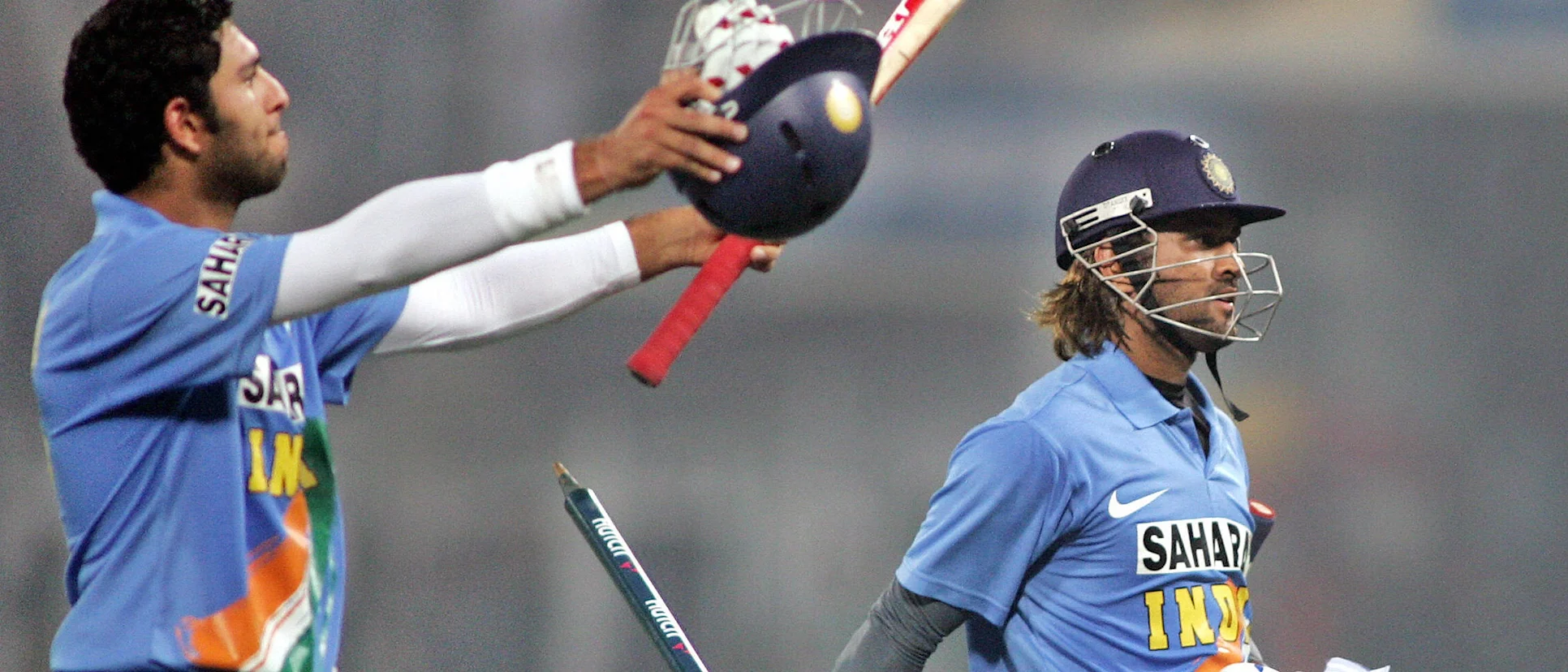 Logo of Dhoni and Yuvraj stiched an unbeaten 102 run stand for the sixth wicket