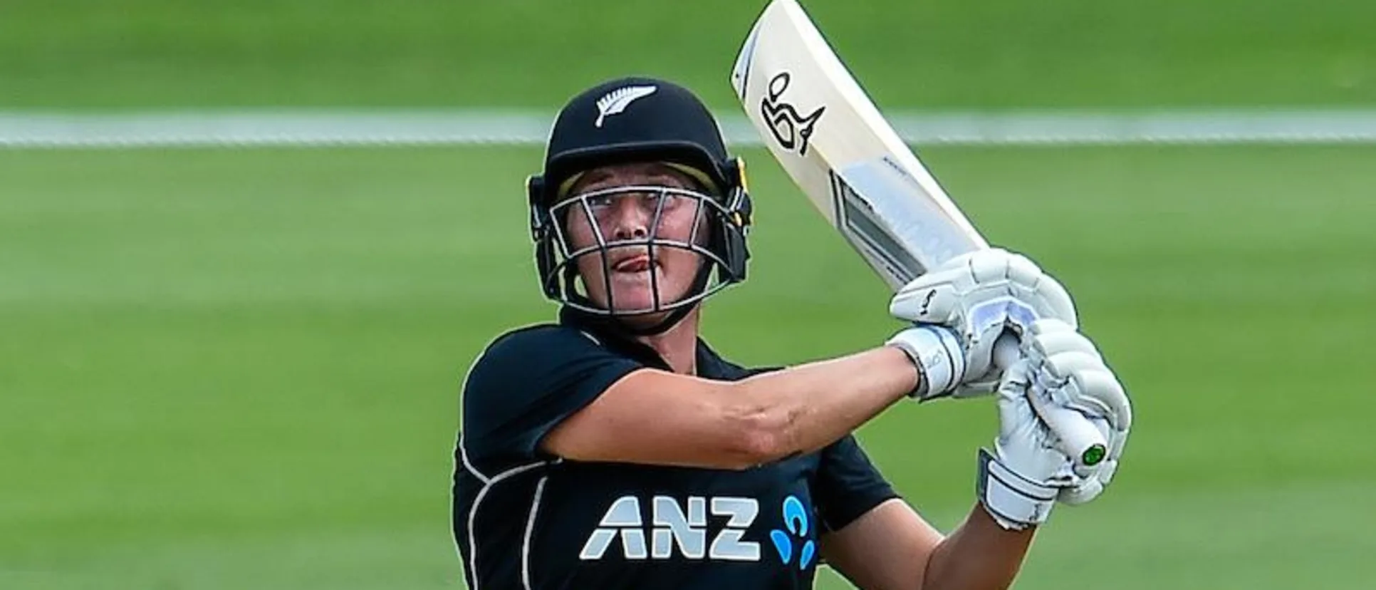 Logo of Sophie Devine brought up her third one-day international century, scoring 108 in 103 balls