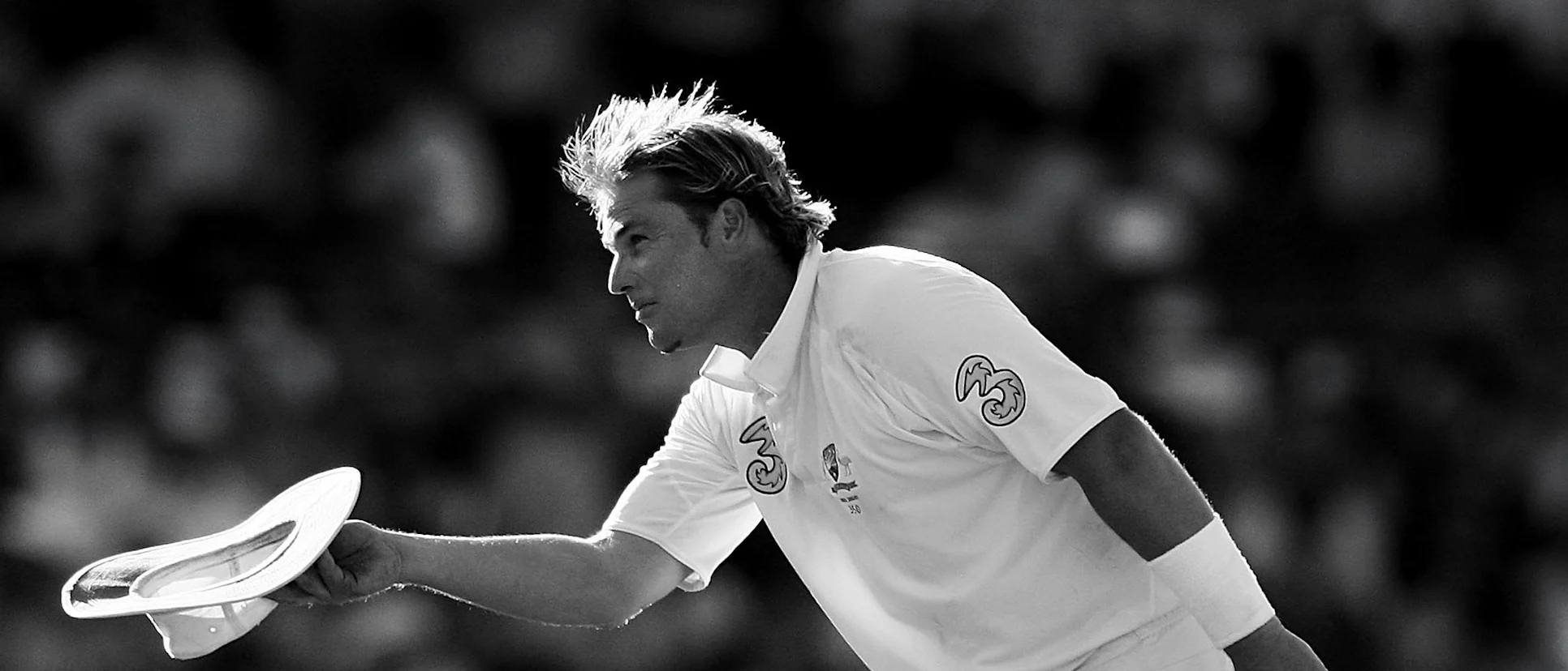 Logo of Shane Warne 1969-2022