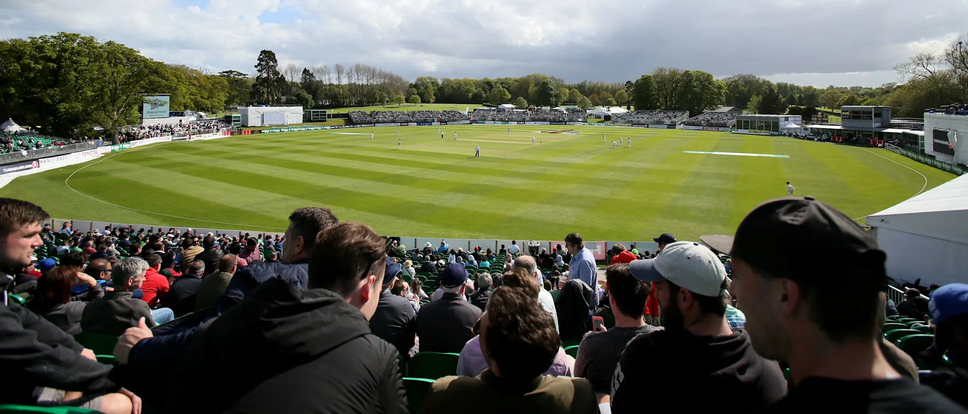 Logo of Ireland crowd