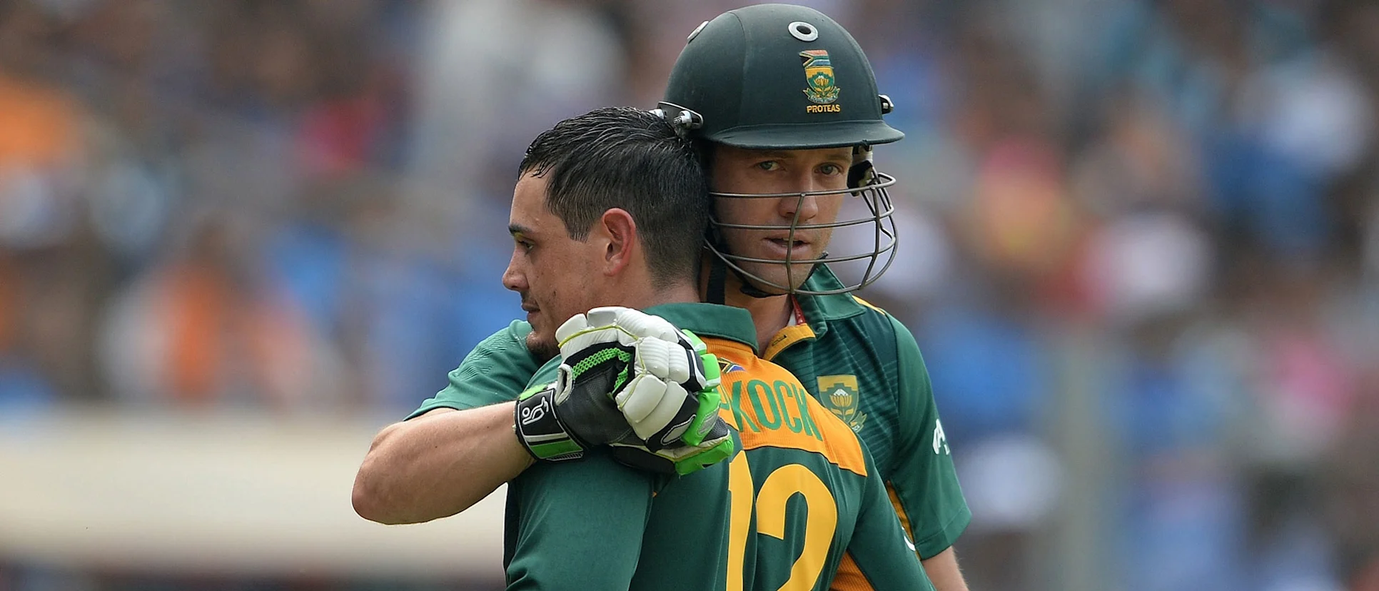 Logo of AB de Villiers and Quinton de Kock batting together in 2015 // Getty Images