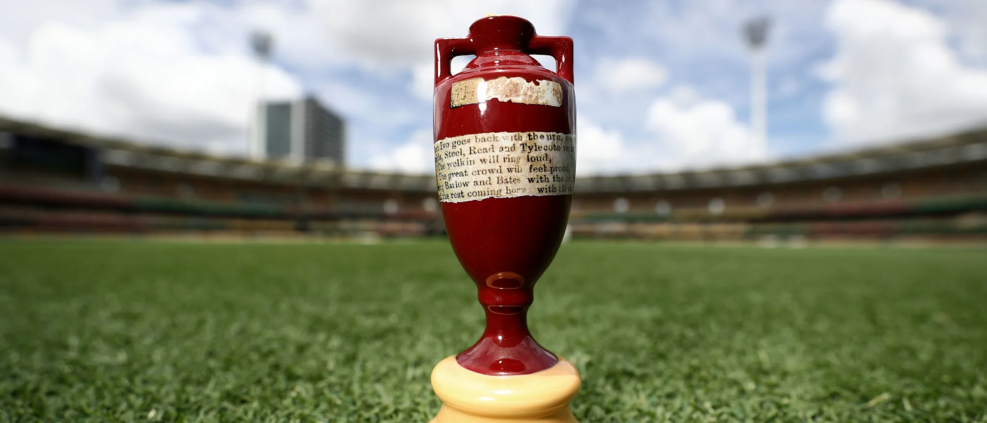 Logo of The Ashes 2021