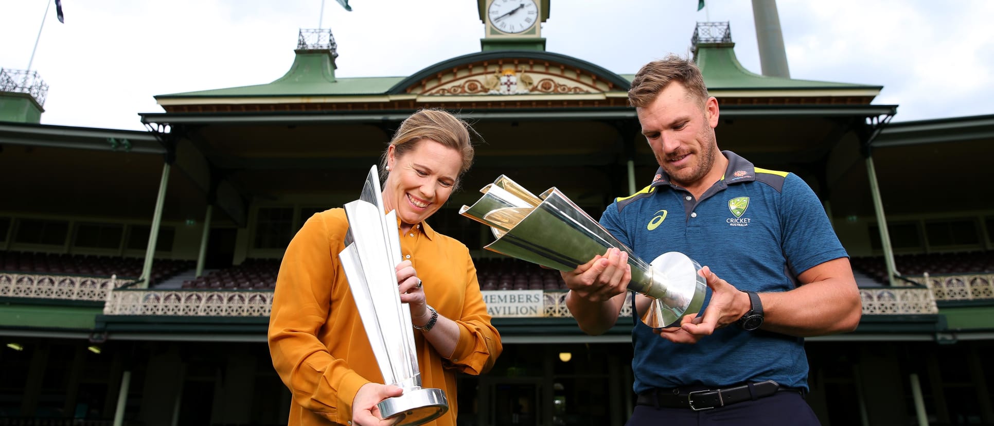 Alex Blackwell and Aaron Finch with ICC T20 World Cup trophies at the SGC