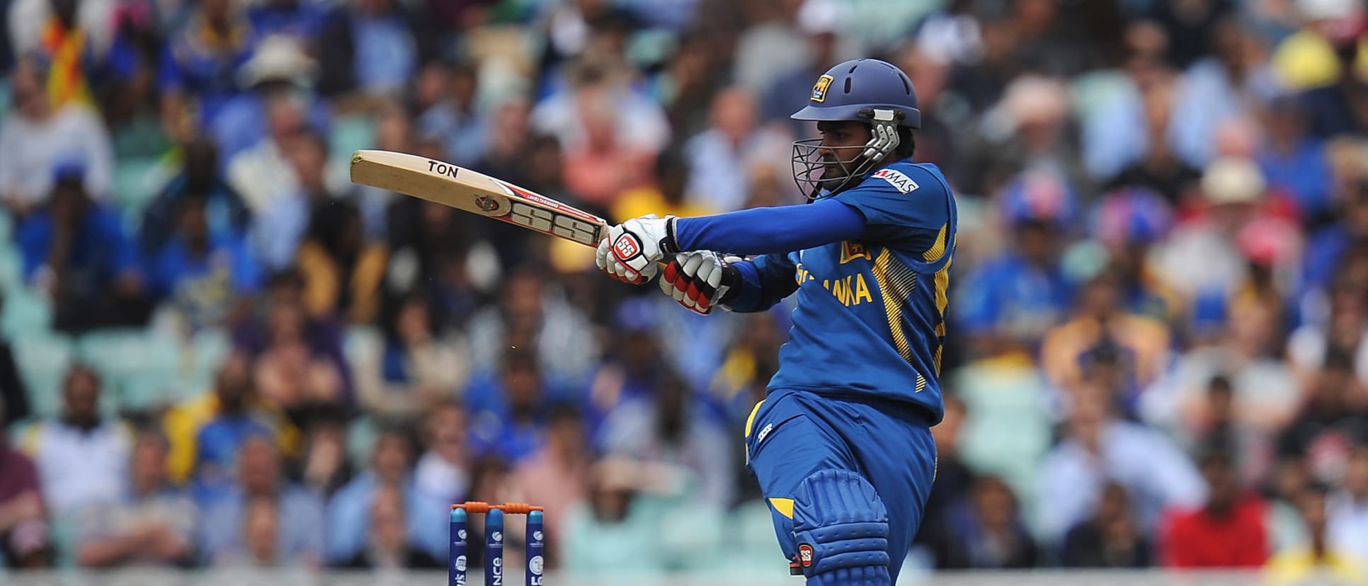 Lahiru Thirimanne bats