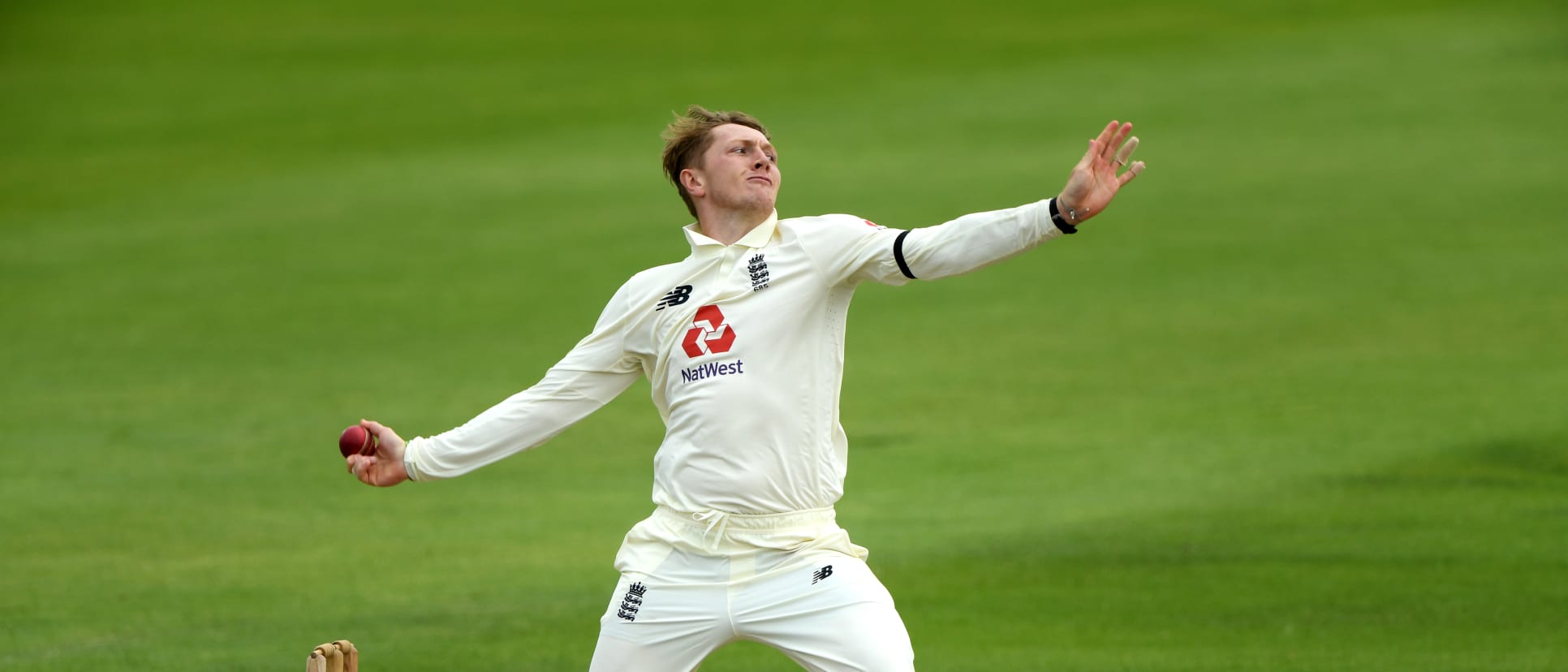 England have handed spin bowling duties to Dom Bess