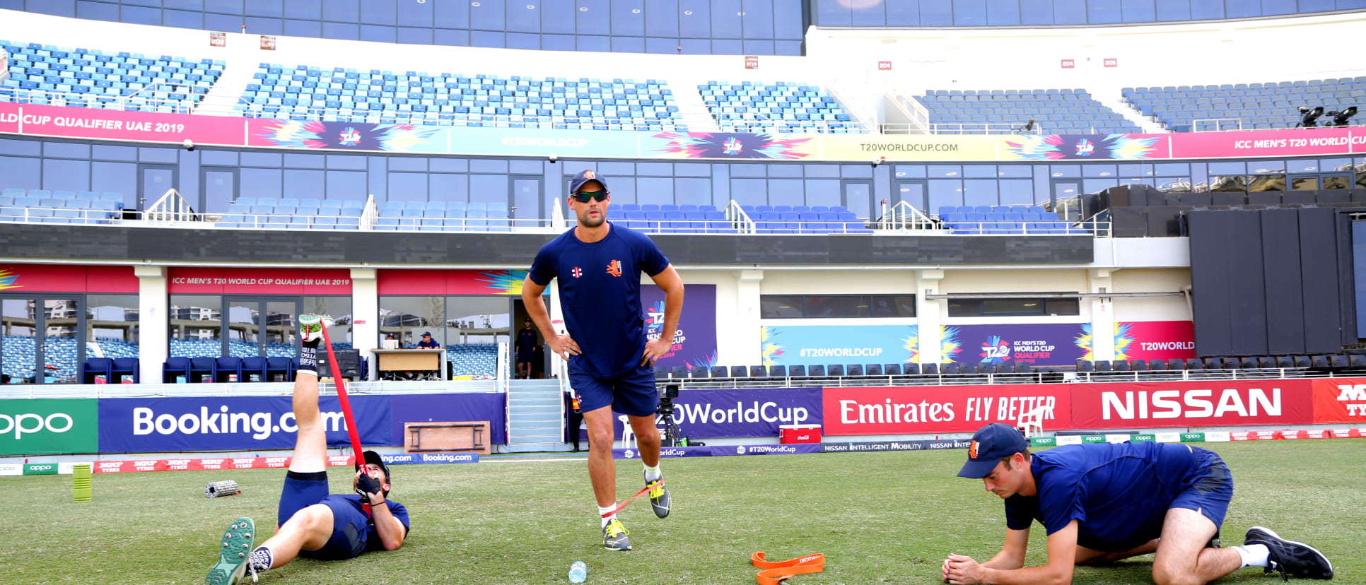 Netherlands team warming-up